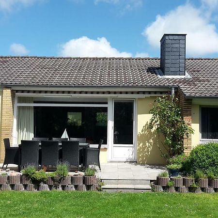 Ferienhaus "Achtern Diek" Villa Büsum Exterior foto